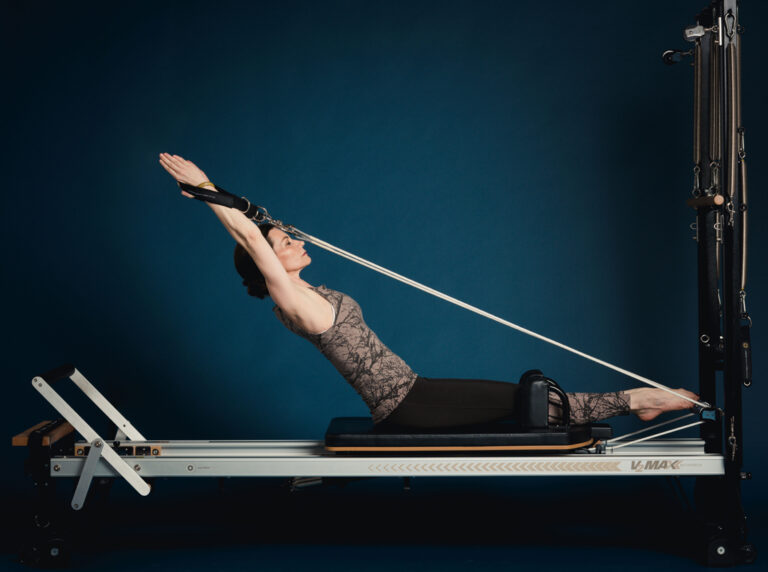คนเล่นเครื่องPilates (พิลาทิส)